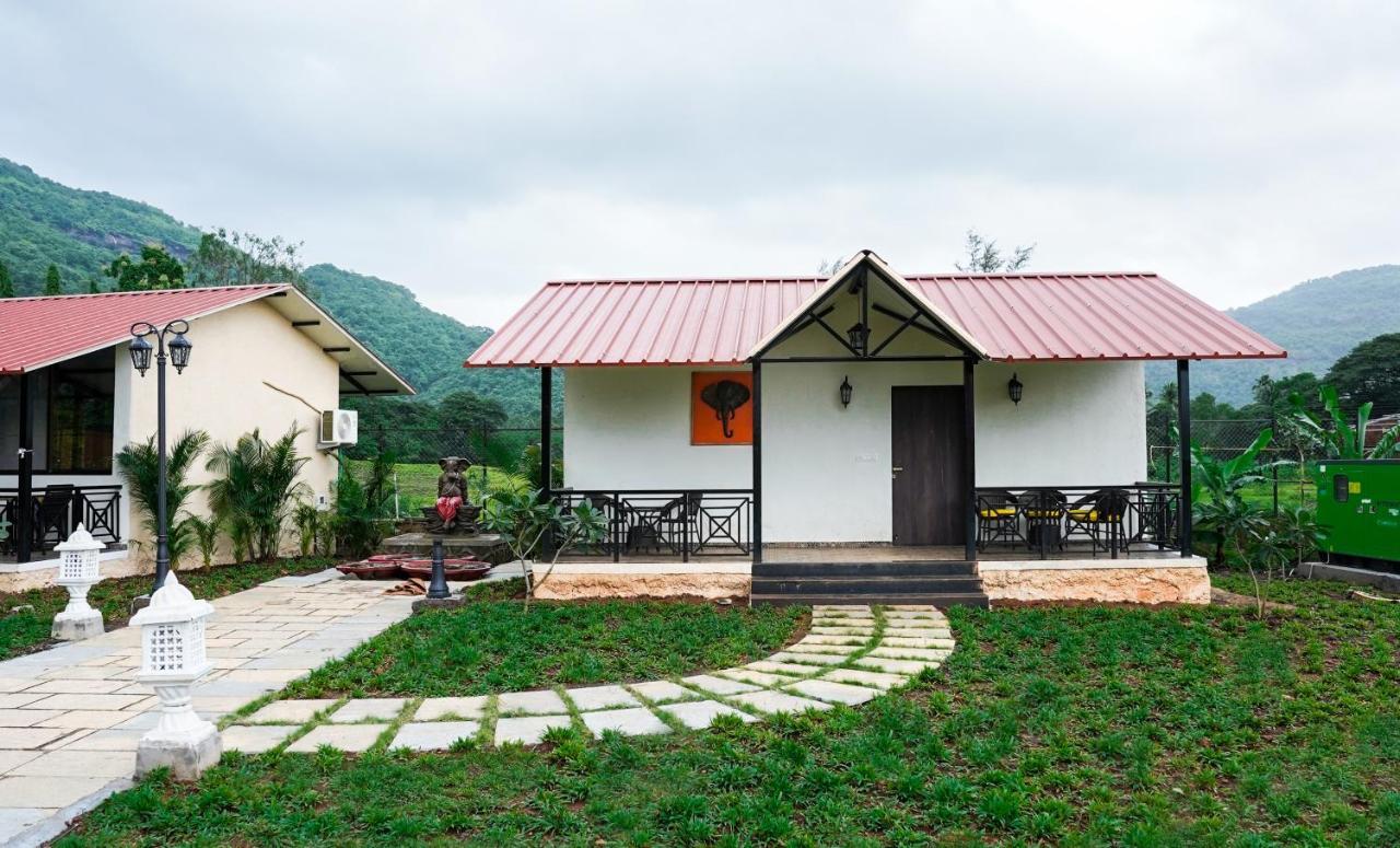 Ninad Homestays Karjat Εξωτερικό φωτογραφία